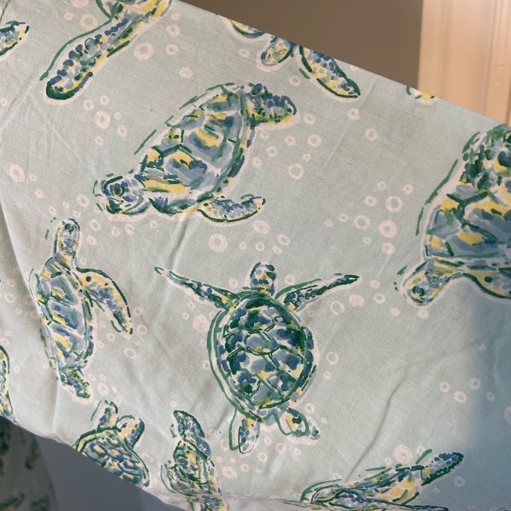 🔥🆕🔥Mahogany Turtle Short Robe - Small​ - Picture 4 of 6